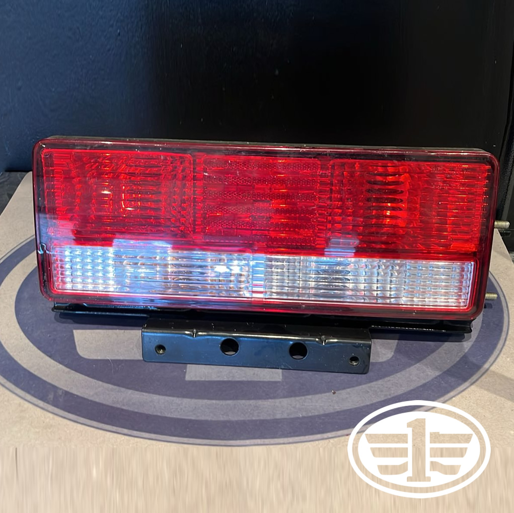 FARO DERECHO, UNIDADES LIGERAS